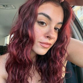 Alyssa Rosy, Babysitter a Cura Carpignano