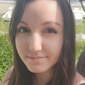 Eva, Babysitter a Piemonte