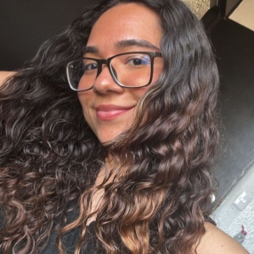 Sandra Luz, Niñera en Guadalajara
