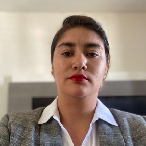 Marichuy, Niñera en León