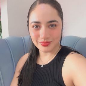 Karmina, Niñera en Playa del Carmen