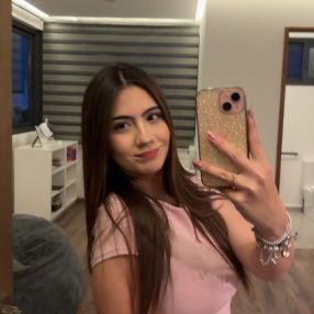Melanie, Niñera en Juriquilla