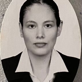 Penelope, Niñera en Uruapan