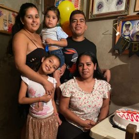Leonardo, Familia en Ixtapa