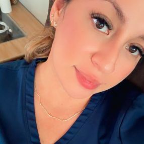 Leslie yazmin, Babysitter in Torreón