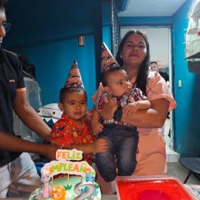 Ale, Familia en Tonalá