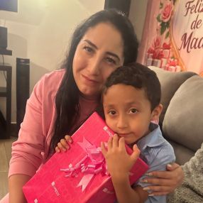 Victoria, Family in Ciudad de México
