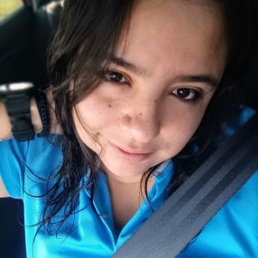 KAREN, Niñera en Mezcales