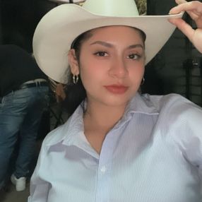 Victoria, Niñera en Morelia