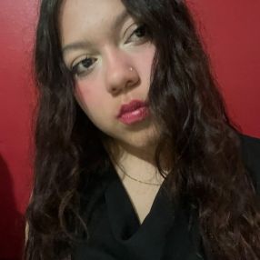 Dafne, Niñera en Salamanca