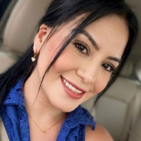 Stephania, Niñera en Pocitos