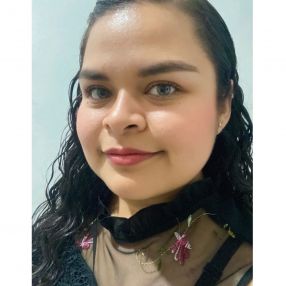 Iliana, Niñera en León de los Aldama