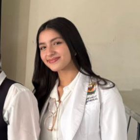 Reyna, Niñera en Los Mochis