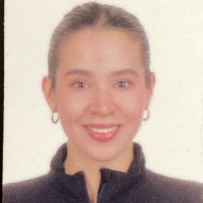 Guillen Pimienta, Niñera en Cabo San Lucas