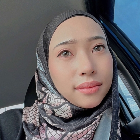 Hana, Keluarga di Klang