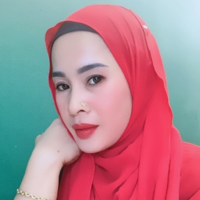 Jeanny rose, Babysitter in Gelang Patah