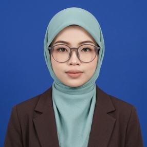 Nur, Babysitter in Changkat Jering