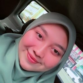 Aqilah, Babysitter in Johol