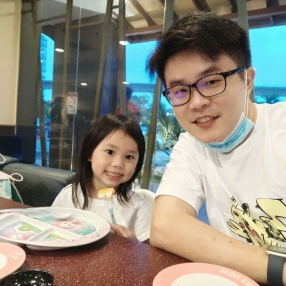 Raymond, Family in Telok Panglima Garang