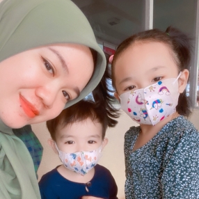 Ayu, Babysitter in Banting