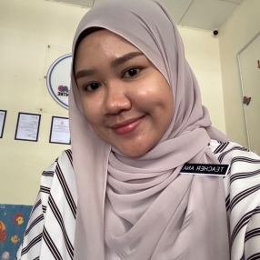Ana, Babysitter in Parit Raja
