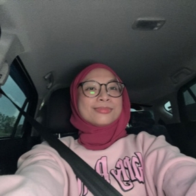 Afiqah, Pengasuh di Serdang