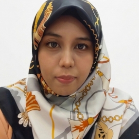 siti, Babysitter in Klang