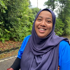 Azila, Babysitter in Bandar Puncak Alam