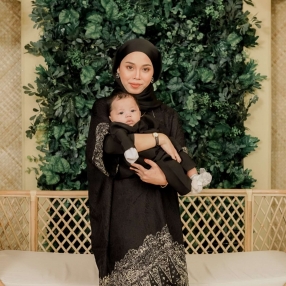 Azira, Family in Kajang