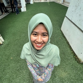 Zakirah, Pengasuh di Mantin