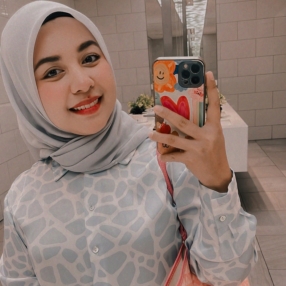 Aniezawani, Pengasuh di Telok Panglima Garang