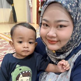 Nurfarahin, Babysitter in Batu Pahat