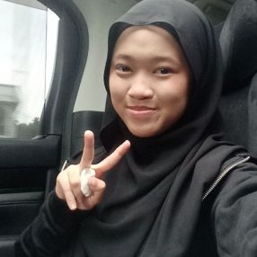Najihah, Babysitter in Seremban