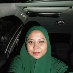 Eqaaa, Pengasuh di Batu Maung
