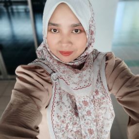 Athiyyah, Pengasuh di Putrajaya