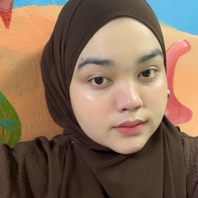 Auni Adlien, Babysitter in Kuala Terengganu