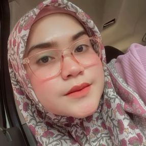 Intan, Babysitter in Jerteh