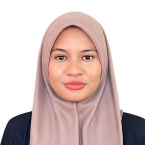 Alifah Elyana, Babysitter in Alor Gajah