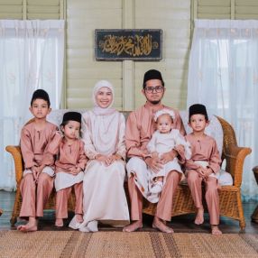 Amirah, Keluarga di Bandar Baru Bangi