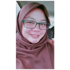 Isra, Babysitter in Sandakan