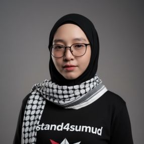Kuza, Pengasuh di Iskandar Puteri