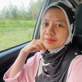 Suriati, Pengasuh di Telok Panglima Garang