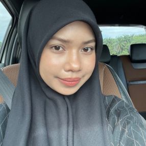 Layla, Pengasuh di Rawang