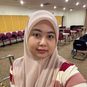 NOR, Babysitter in Parit Buntar