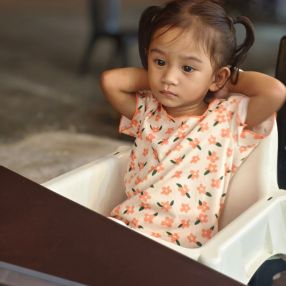 Nisa, Keluarga di Gelang Patah