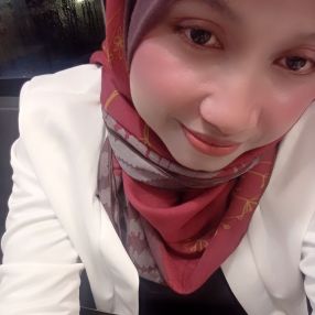 Norezaida, Babysitter in Sri Gading