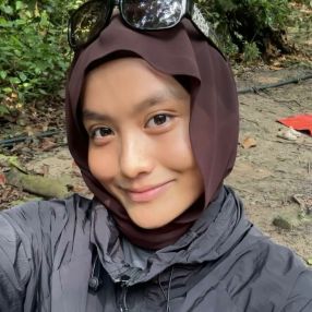 Nur, Babysitter in Sungai Buloh