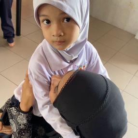 Siti, Pengasuh di Tumpat