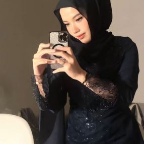 nurul, Babysitter in Parit Jawa