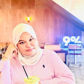 Tׁׅhׁׅ֮ᨮ꫶ׁׅ֮ꫀׁׅܻɑׁׅ֮, Babysitter in Parit Raja